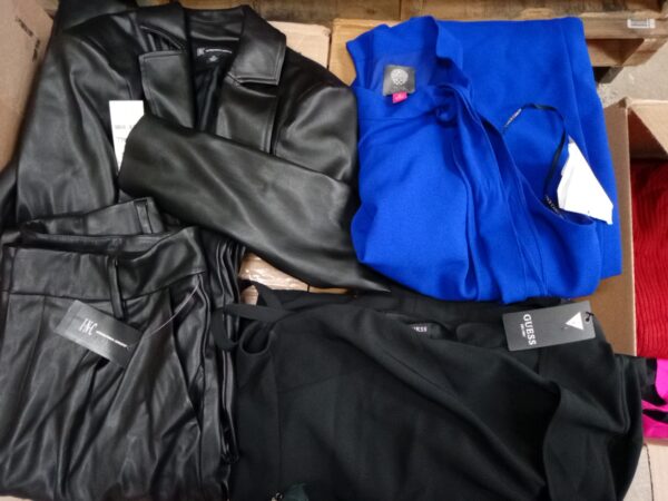 LADIES APPAREL SMALL LOT, SHELF PULLS, 5519958, 34 units, PA image 4