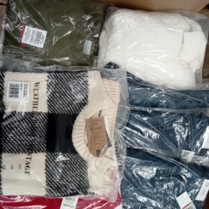 LADIES APPAREL SMALL LOT, SHELF PULLS, 5520092, 34 units, PA image 1