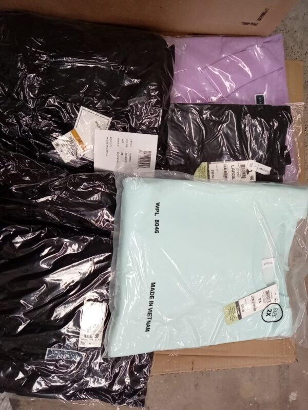 LADIES APPAREL SMALL LOT, SHELF PULLS, 5520268, 35 units, PA image 1