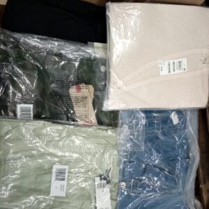 LADIES APPAREL SMALL LOT, SHELF PULLS, 5520350, 41 units, PA image 1