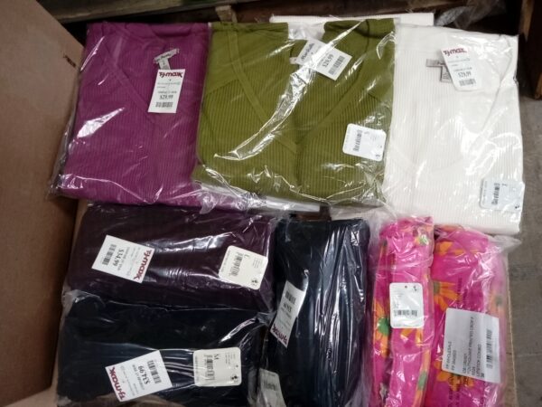 LADIES APPAREL SMALL LOT, SHELF PULLS, 5520350, 41 units, PA image 5