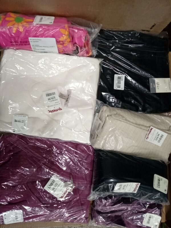 LADIES APPAREL SMALL LOT, SHELF PULLS, 5520571, 27 units, PA image 3