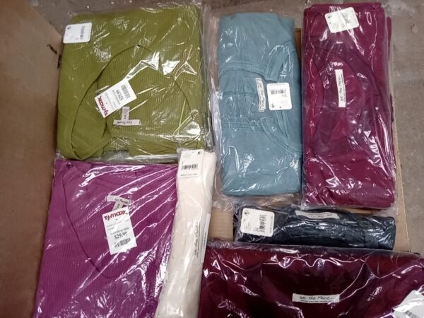 LADIES DESIGNER SMALL LOT, SHELF PULLS, 5520576, 40 units, PA image 2
