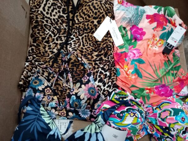 LADIES SWIMWEAR SMALL LOT, SHELF PULLS, 5520615, 44 units, PA image 6