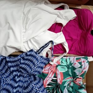 LADIES SWIMWEAR SMALL LOT, SHELF PULLS, 5520656, 32 units, PA image 3