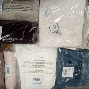 LADIES DESIGNER SMALL LOT, SHELF PULLS, 5520753, 35 units, PA image 1