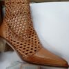 LADIES SHOES SMALL LOT, SHELF PULLS, 5521009, 17 units, PA image 4
