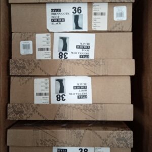 LADIES SHOES SMALL LOT, SHELF PULLS, 5521032, 17 units, PA image 1