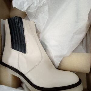 LADIES SHOES SMALL LOT, SHELF PULLS, 5521073, 24 units, PA image 4