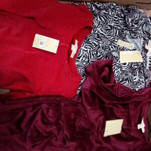 LADIES DESIGNER SMALL LOT, SHELF PULLS, 5521220, 21 units, PA image 1