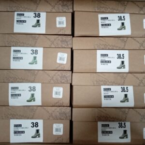 LADIES SHOES SMALL LOT, SHELF PULLS, 5521291, 24 units, PA image 2