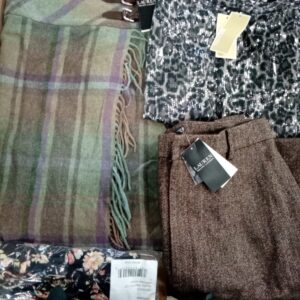 LADIES DESIGNER SMALL LOT, SHELF PULLS, 5521646, 35 units, PA image 6