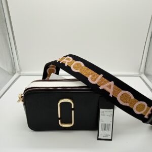 HANDBAGS AND WALLETS SMALL LOT, SHELF PULLS, 5521762, 5 units, PA image 4