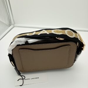 HANDBAGS AND WALLETS SMALL LOT, SHELF PULLS, 5521763, 5 units, PA image 10