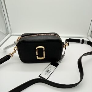 HANDBAGS AND WALLETS SMALL LOT, SHELF PULLS, 5521764, 5 units, PA image 7