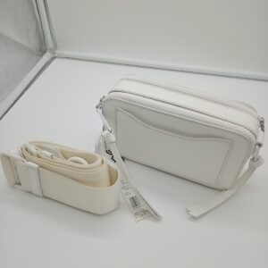 HANDBAGS AND WALLETS SMALL LOT, SHELF PULLS, 5521764, 5 units, PA image 6