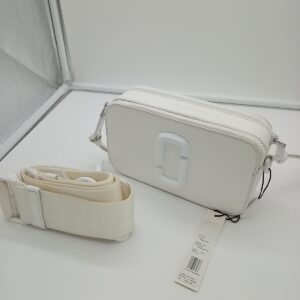 HANDBAGS AND WALLETS SMALL LOT, SHELF PULLS, 5521764, 5 units, PA image 5