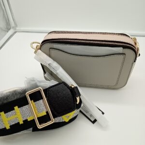 HANDBAGS AND WALLETS SMALL LOT, SHELF PULLS, 5521765, 5 units, PA image 6