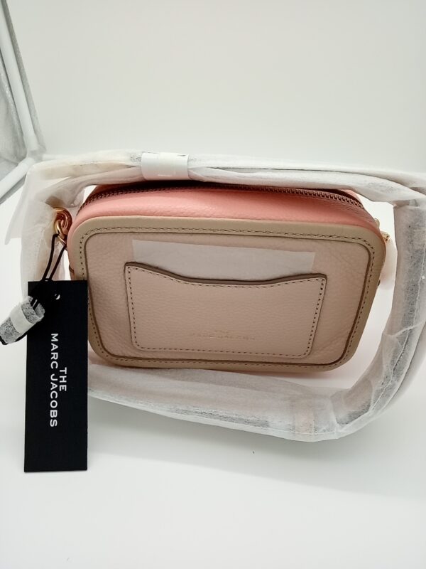 HANDBAGS AND WALLETS SMALL LOT, SHELF PULLS, 5521766, 5 units, PA image 2