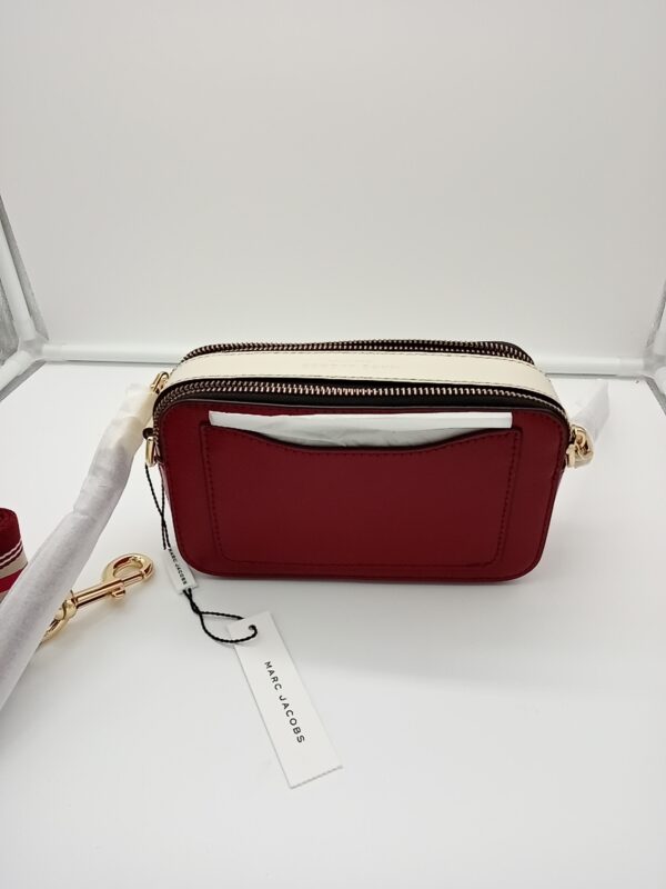 HANDBAGS AND WALLETS SMALL LOT, SHELF PULLS, 5521767, 5 units, PA image 8