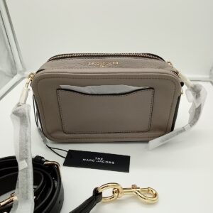 HANDBAGS AND WALLETS SMALL LOT, SHELF PULLS, 5521767, 5 units, PA image 2