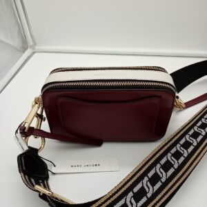 HANDBAGS AND WALLETS SMALL LOT, SHELF PULLS, 5521767, 5 units, PA image 10