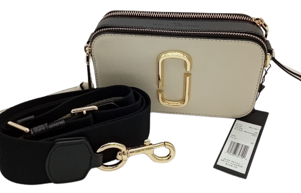 HANDBAGS AND WALLETS SMALL LOT, SHELF PULLS, 5521769, 5 units, PA - Image 8
