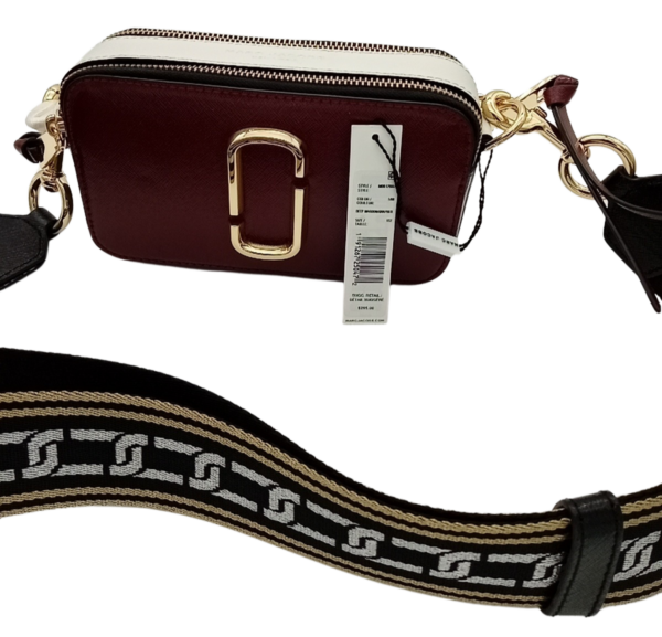 HANDBAGS AND WALLETS SMALL LOT, SHELF PULLS, 5521769, 5 units, PA