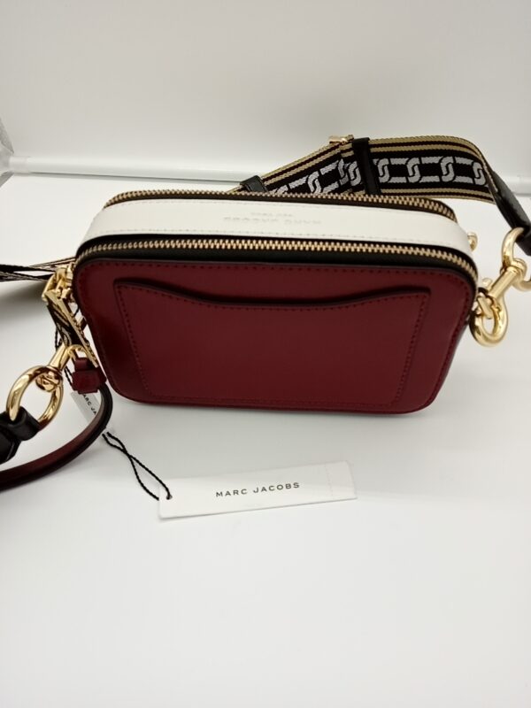 HANDBAGS AND WALLETS SMALL LOT, SHELF PULLS, 5521769, 5 units, PA image 3