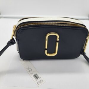 HANDBAGS AND WALLETS SMALL LOT, CUSTOMER RETURNS, 5521756, 5 units, PA image 3