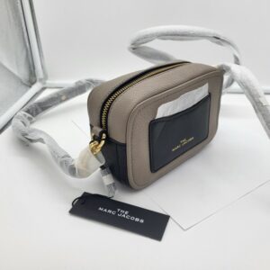 HANDBAGS AND WALLETS SMALL LOT, CUSTOMER RETURNS, 5521756, 5 units, PA image 15