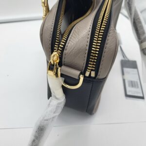 HANDBAGS AND WALLETS SMALL LOT, CUSTOMER RETURNS, 5521756, 5 units, PA image 9
