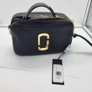 HANDBAGS AND WALLETS SMALL LOT, CUSTOMER RETURNS, 5521756, 5 units, PA image 10