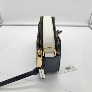 HANDBAGS AND WALLETS SMALL LOT, CUSTOMER RETURNS, 5521756, 5 units, PA image 4