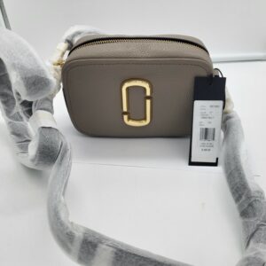 HANDBAGS AND WALLETS SMALL LOT, CUSTOMER RETURNS, 5521756, 5 units, PA image 14