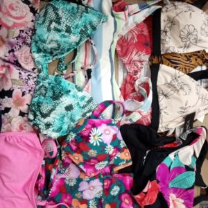 LADIES SWIMWEAR SMALL LOT, SHELF PULLS, 5520683, 71 units, PA image 5