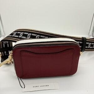 HANDBAGS AND WALLETS SMALL LOT, SHELF PULLS, 5521771, 5 units, PA image 4
