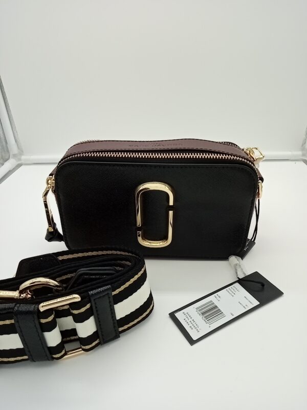 HANDBAGS AND WALLETS SMALL LOT, SHELF PULLS, 5521774, 5 units, PA image 8