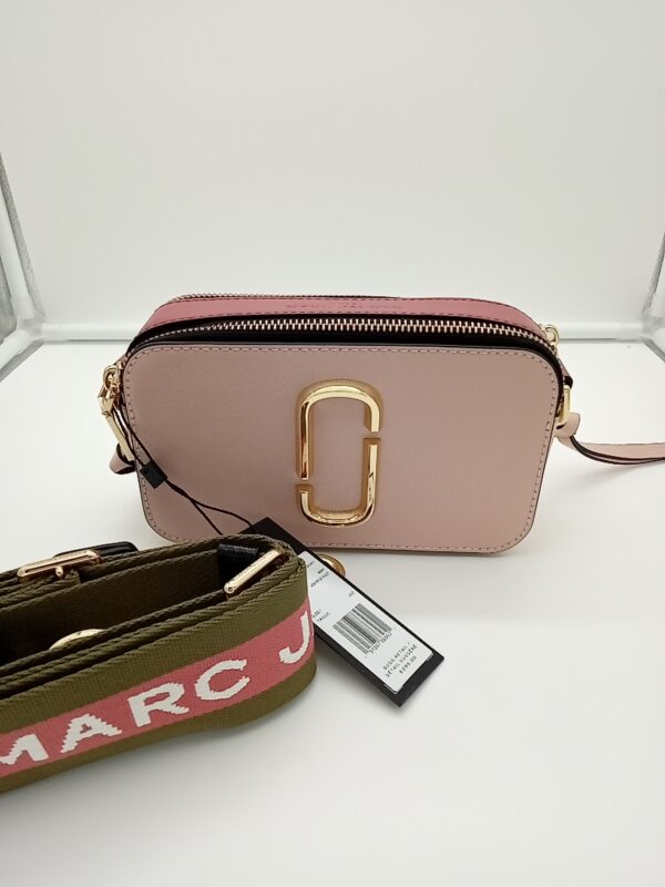 HANDBAGS AND WALLETS SMALL LOT, SHELF PULLS, 5521775, 5 units, PA image 9