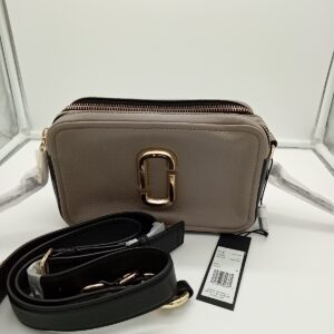 HANDBAGS AND WALLETS SMALL LOT, SHELF PULLS, 5521775, 5 units, PA image 3