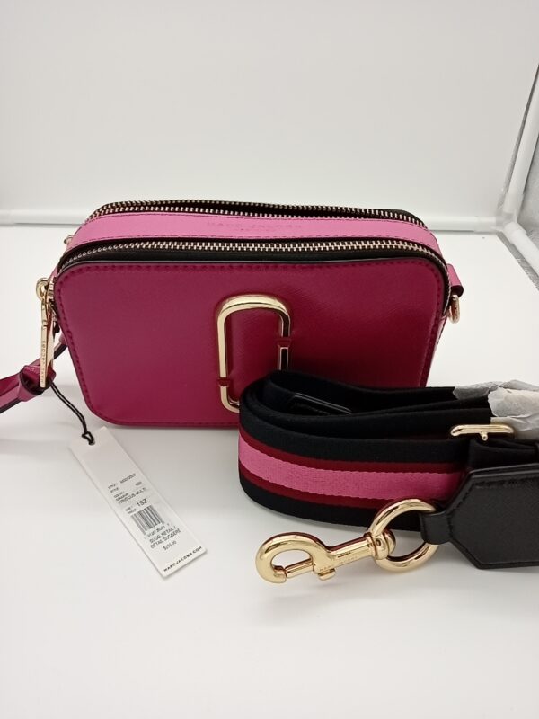 HANDBAGS AND WALLETS SMALL LOT, SHELF PULLS, 5521775, 5 units, PA image 7