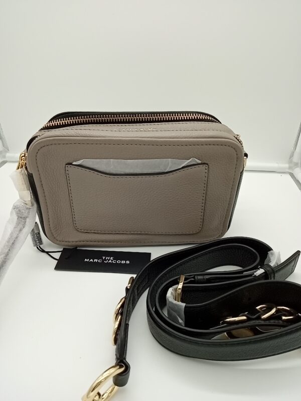HANDBAGS AND WALLETS SMALL LOT, SHELF PULLS, 5521775, 5 units, PA image 4