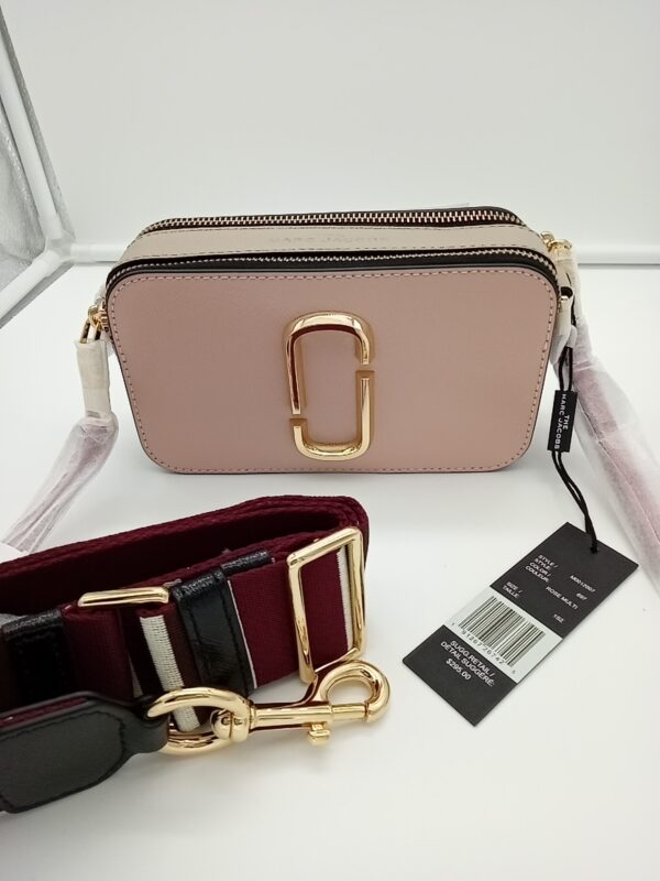 HANDBAGS AND WALLETS SMALL LOT, SHELF PULLS, 5521784, 5 units, PA image 5