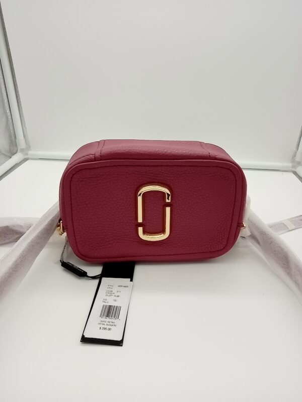 HANDBAGS AND WALLETS SMALL LOT, SHELF PULLS, 5521784, 5 units, PA image 4