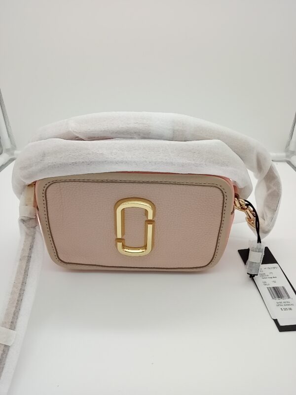 HANDBAGS AND WALLETS SMALL LOT, SHELF PULLS, 5521786, 11 units, PA image 5