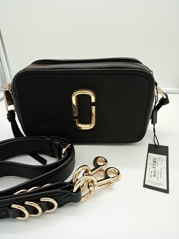 HANDBAGS AND WALLETS SMALL LOT, SHELF PULLS, 5521789, 5 units, PA image 7