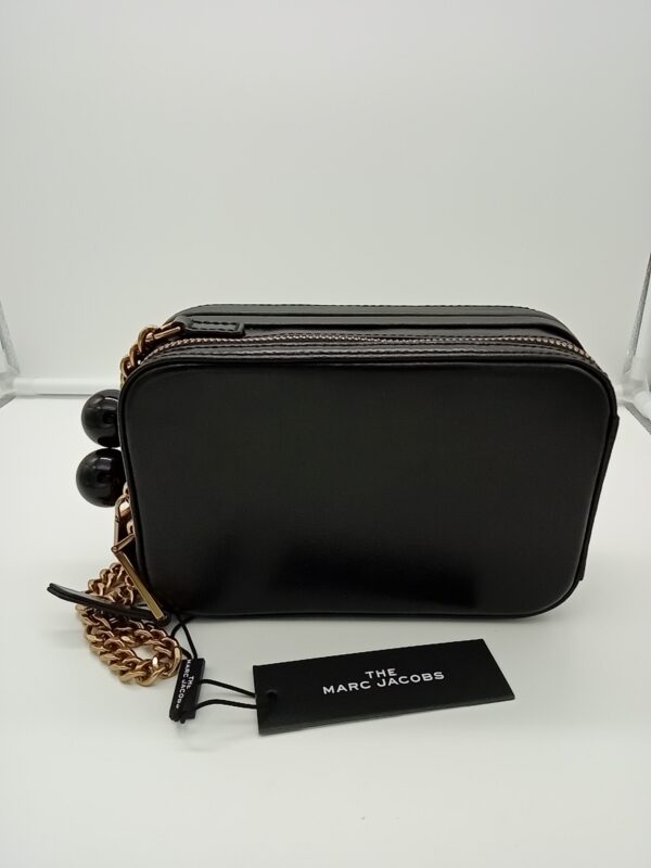 HANDBAGS AND WALLETS SMALL LOT, SHELF PULLS, 5521789, 5 units, PA image 4