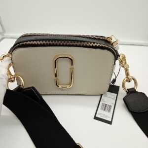 HANDBAGS AND WALLETS SMALL LOT, SHELF PULLS, 5521790, 5 units, PA image 5