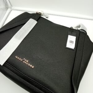 HANDBAGS AND WALLETS SMALL LOT, SHELF PULLS, 5521798, 6 units, PA image 2