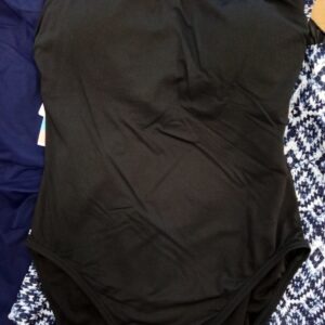 LADIES SWIMWEAR SMALL LOT, SHELF PULLS, 5521832, 20 units, PA image 2